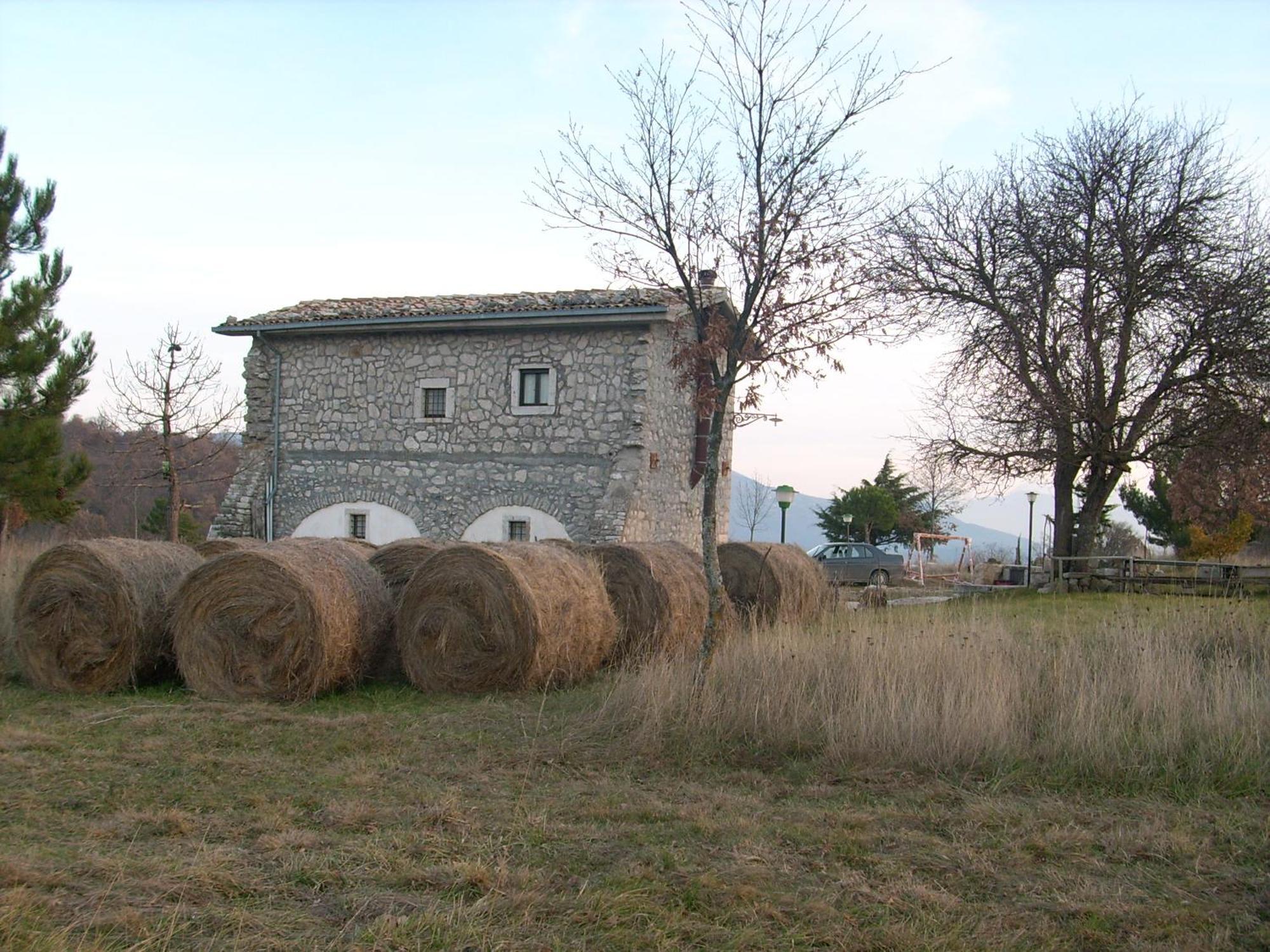 Вилла Casino Tonti Iarussi Forli del Sannio Экстерьер фото
